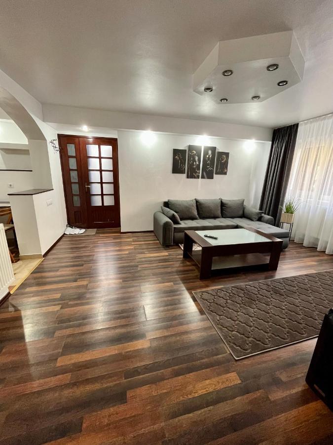 Timi Residence Brasov Luaran gambar